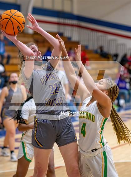 Thumbnail 1 in Richmond vs. Corinth Holders (Cumberland County Holiday Classic) photogallery.