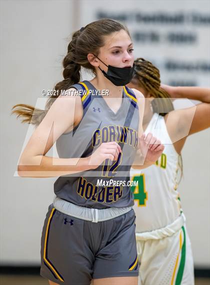 Thumbnail 1 in Richmond vs. Corinth Holders (Cumberland County Holiday Classic) photogallery.