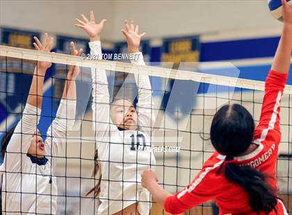 Thumbnail 2 in Bonita Vista vs. Montgomery photogallery.