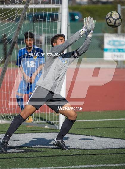 Thumbnail 2 in Servite vs. San Pasqual (SoCal Classic) photogallery.