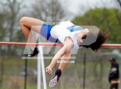 Thumbnail 3 in Coaches Invitational (Girls) photogallery.