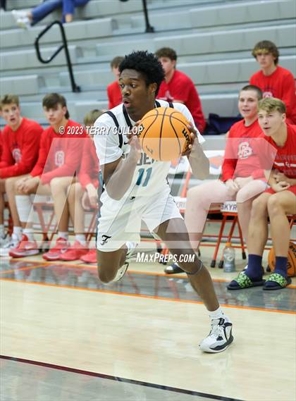 Thumbnail 3 in Crimson Cliffs vs. Farmington (Falcon Classic) photogallery.