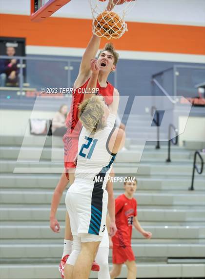 Thumbnail 2 in Crimson Cliffs vs. Farmington (Falcon Classic) photogallery.