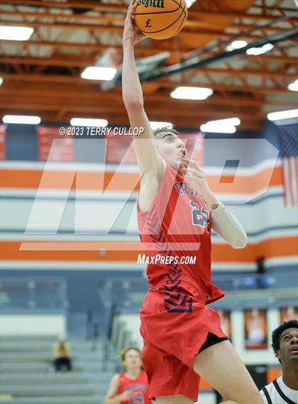 Thumbnail 1 in Crimson Cliffs vs. Farmington (Falcon Classic) photogallery.