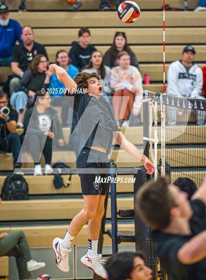 Thumbnail 3 in Servite @ Orange Lutheran photogallery.