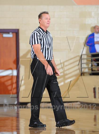 Thumbnail 1 in St. Mary's vs. Mater Dei (Nike Tournament of Champions) photogallery.