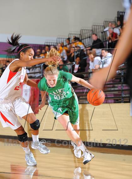 Thumbnail 2 in St. Mary's vs. Mater Dei (Nike Tournament of Champions) photogallery.