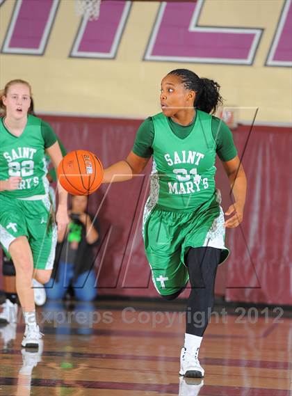 Thumbnail 1 in St. Mary's vs. Mater Dei (Nike Tournament of Champions) photogallery.