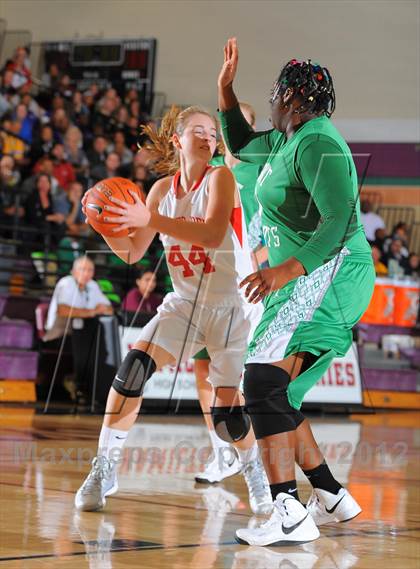 Thumbnail 3 in St. Mary's vs. Mater Dei (Nike Tournament of Champions) photogallery.