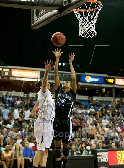 Thumbnail 1 in Bishop O'Dowd vs. Windward (CIF State Open Division Final) photogallery.