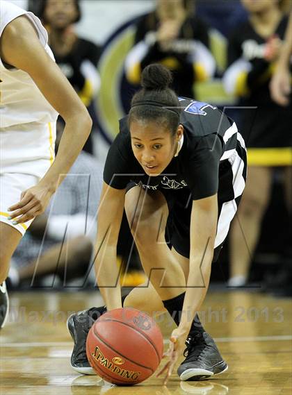 Thumbnail 2 in Bishop O'Dowd vs. Windward (CIF State Open Division Final) photogallery.