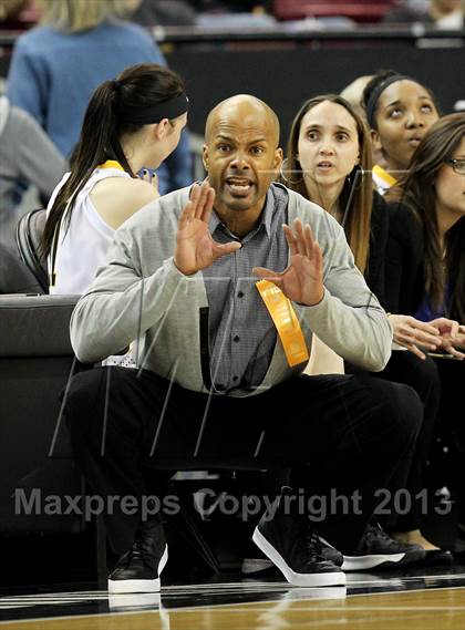 Thumbnail 3 in Bishop O'Dowd vs. Windward (CIF State Open Division Final) photogallery.