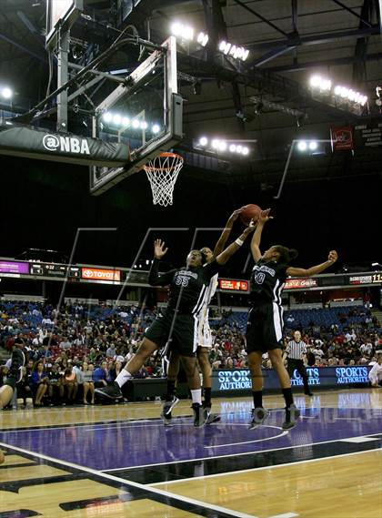 Thumbnail 2 in Bishop O'Dowd vs. Windward (CIF State Open Division Final) photogallery.