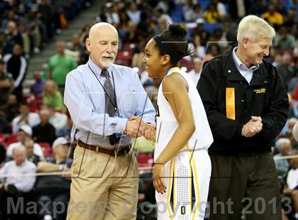 Thumbnail 2 in Bishop O'Dowd vs. Windward (CIF State Open Division Final) photogallery.