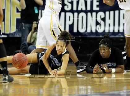 Thumbnail 2 in Bishop O'Dowd vs. Windward (CIF State Open Division Final) photogallery.