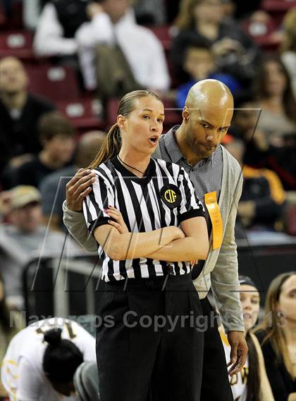 Thumbnail 2 in Bishop O'Dowd vs. Windward (CIF State Open Division Final) photogallery.