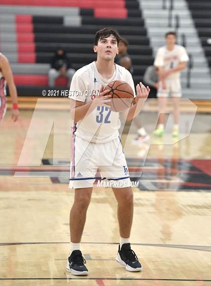 Thumbnail 2 in Chaparral vs. Los Alamitos (Tustin Holiday Classic) photogallery.