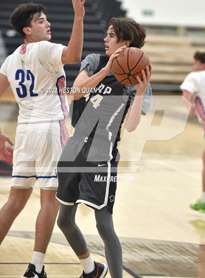 Thumbnail 3 in Chaparral vs. Los Alamitos (Tustin Holiday Classic) photogallery.