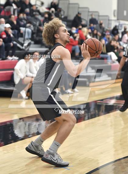 Thumbnail 3 in Chaparral vs. Los Alamitos (Tustin Holiday Classic) photogallery.