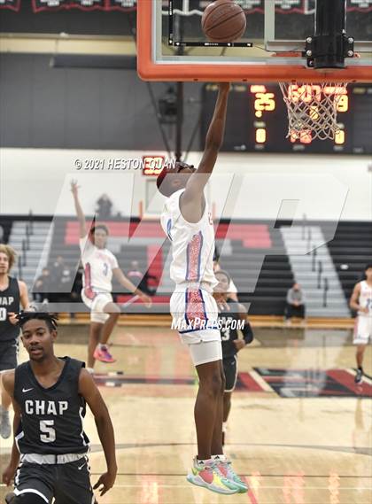 Thumbnail 2 in Chaparral vs. Los Alamitos (Tustin Holiday Classic) photogallery.