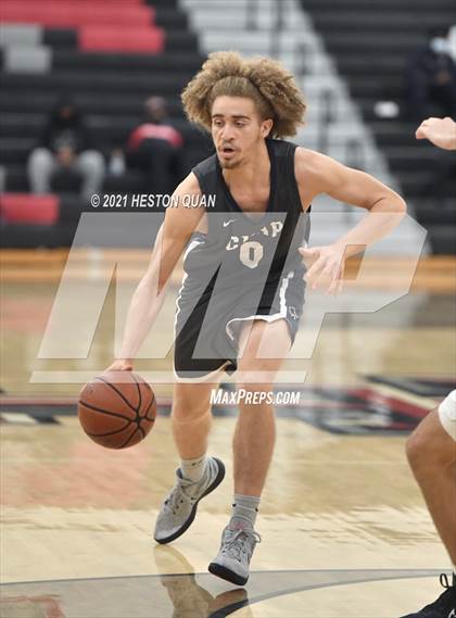 Thumbnail 2 in Chaparral vs. Los Alamitos (Tustin Holiday Classic) photogallery.