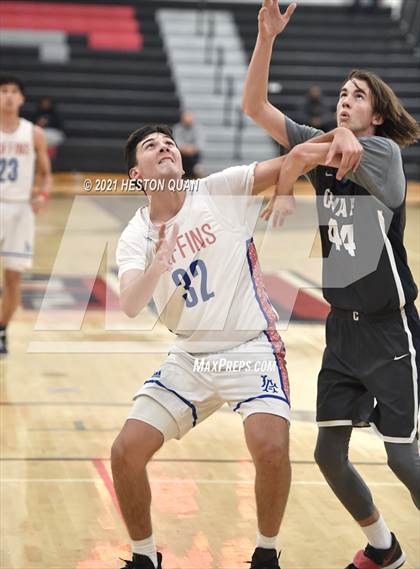 Thumbnail 3 in Chaparral vs. Los Alamitos (Tustin Holiday Classic) photogallery.