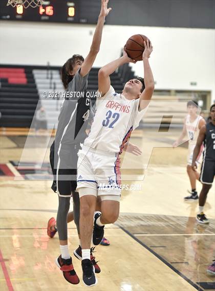 Thumbnail 3 in Chaparral vs. Los Alamitos (Tustin Holiday Classic) photogallery.