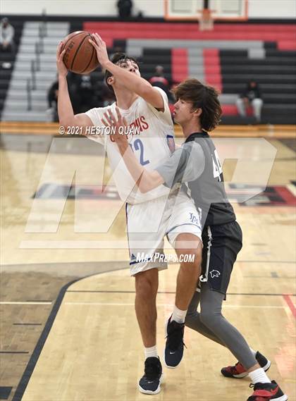 Thumbnail 3 in Chaparral vs. Los Alamitos (Tustin Holiday Classic) photogallery.