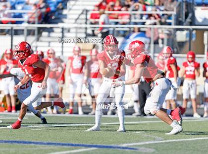 Thumbnail 3 in Albany vs. Muenster (UIL Football 2A Region 2 Regional) photogallery.