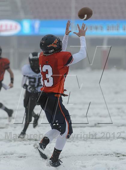 Thumbnail 2 in Highland vs. Mountain Crest (Utah 4A Semifinal) photogallery.