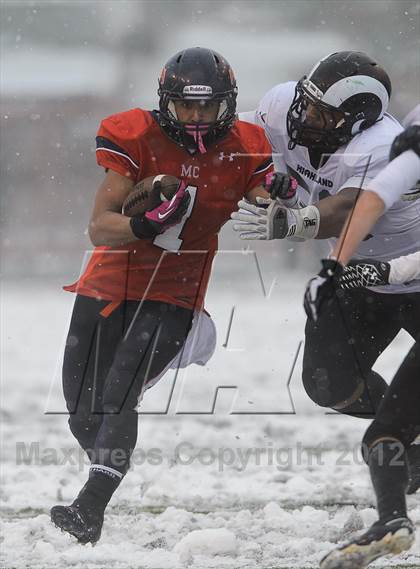 Thumbnail 2 in Highland vs. Mountain Crest (Utah 4A Semifinal) photogallery.