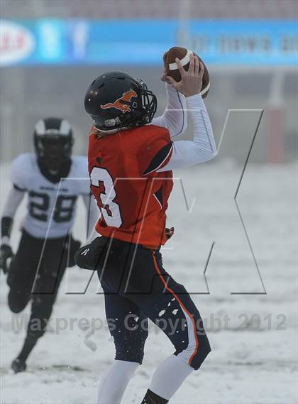 Thumbnail 3 in Highland vs. Mountain Crest (Utah 4A Semifinal) photogallery.