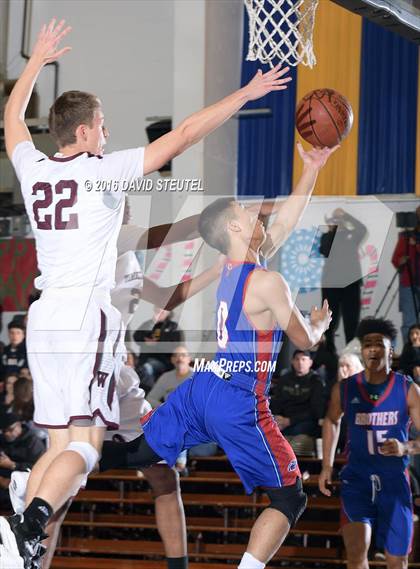 Thumbnail 2 in Christian Brothers vs. Woodcreek (Gridley Invitational) photogallery.