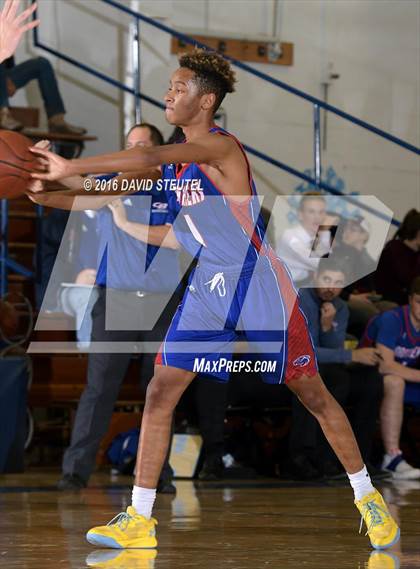 Thumbnail 1 in Christian Brothers vs. Woodcreek (Gridley Invitational) photogallery.