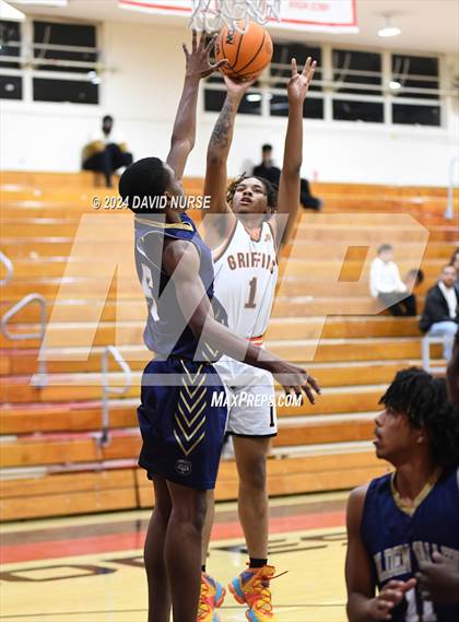 Thumbnail 3 in The Palmdale Aerospace Academy vs. Golden Valley photogallery.