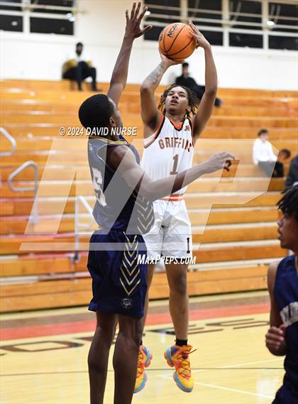 Thumbnail 2 in The Palmdale Aerospace Academy vs. Golden Valley photogallery.