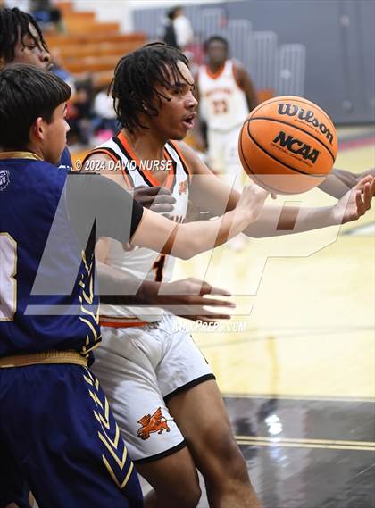 Thumbnail 1 in The Palmdale Aerospace Academy vs. Golden Valley photogallery.