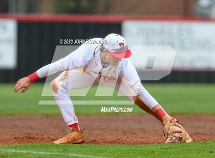Thumbnail 1 in Independence @ Ravenwood photogallery.