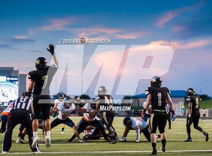 Thumbnail 2 in Sachse vs Plano East photogallery.