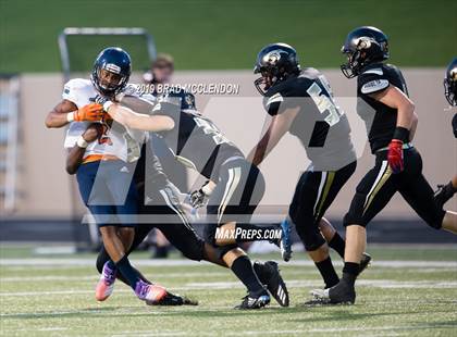 Thumbnail 3 in Sachse vs Plano East photogallery.