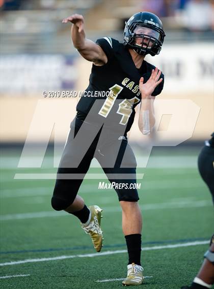 Thumbnail 2 in Sachse vs Plano East photogallery.