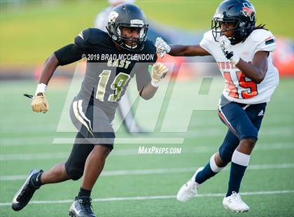 Thumbnail 2 in Sachse vs Plano East photogallery.