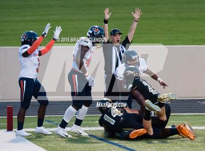 Thumbnail 3 in Sachse vs Plano East photogallery.