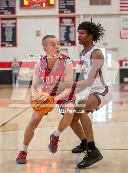 Thumbnail 3 in Mountain View vs Cimarron-Memorial (Torrey Pines Holiday Classic Tip-Off)  photogallery.