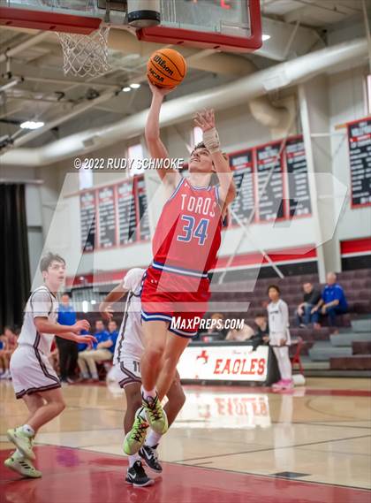 Thumbnail 2 in Mountain View vs Cimarron-Memorial (Torrey Pines Holiday Classic Tip-Off)  photogallery.