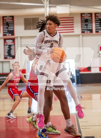 Thumbnail 3 in Mountain View vs Cimarron-Memorial (Torrey Pines Holiday Classic Tip-Off)  photogallery.