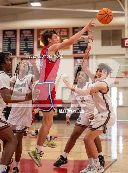 Thumbnail 3 in Mountain View vs Cimarron-Memorial (Torrey Pines Holiday Classic Tip-Off)  photogallery.