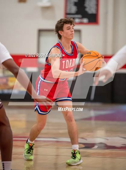 Thumbnail 2 in Mountain View vs Cimarron-Memorial (Torrey Pines Holiday Classic Tip-Off)  photogallery.