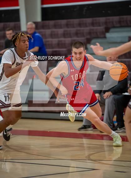 Thumbnail 1 in Mountain View vs Cimarron-Memorial (Torrey Pines Holiday Classic Tip-Off)  photogallery.