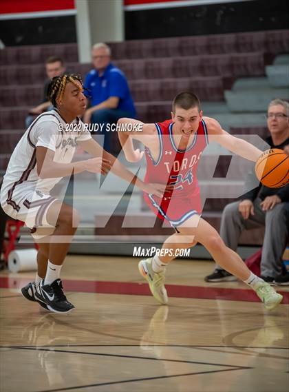 Thumbnail 3 in Mountain View vs Cimarron-Memorial (Torrey Pines Holiday Classic Tip-Off)  photogallery.